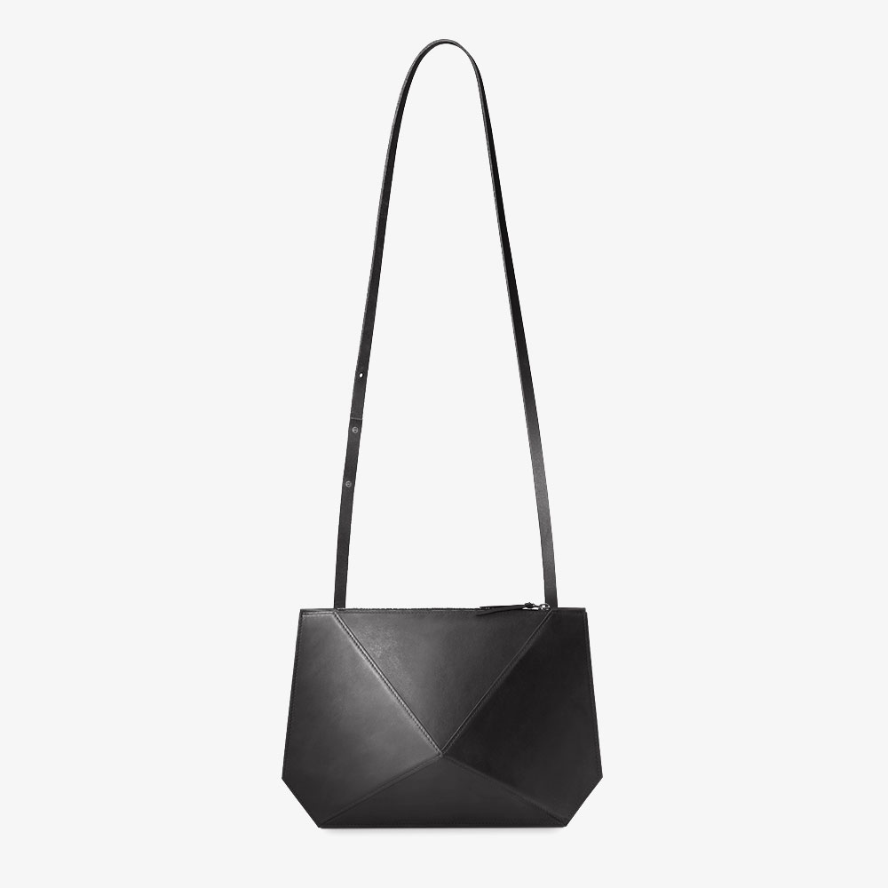 Evening leather bag in black, extravagant crystal shape, two-tone metal zipper. SHAROKINA Verta Pure.