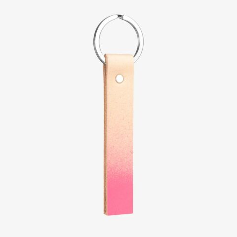 Vegetable-tanned leather keychain in nude and pink, gradient color. SHAROKINA Vaga Fade